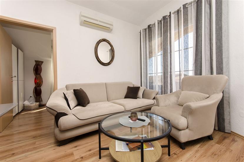 Apartment A4, for 5 persons