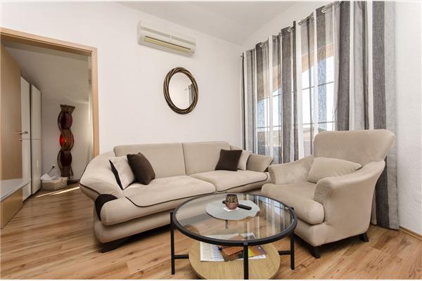 Apartment A4, for 5 persons