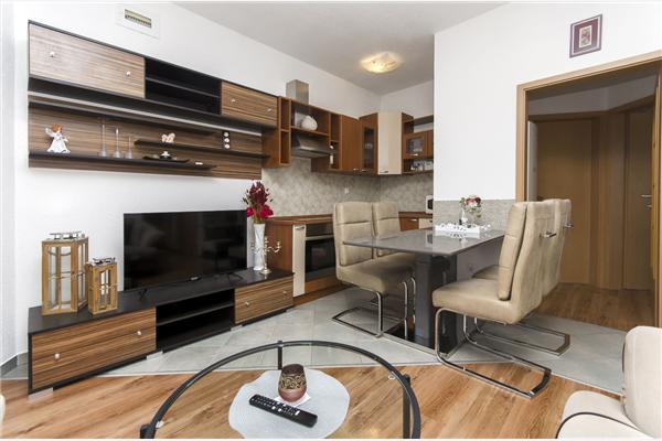 Apartment A4, for 5 persons