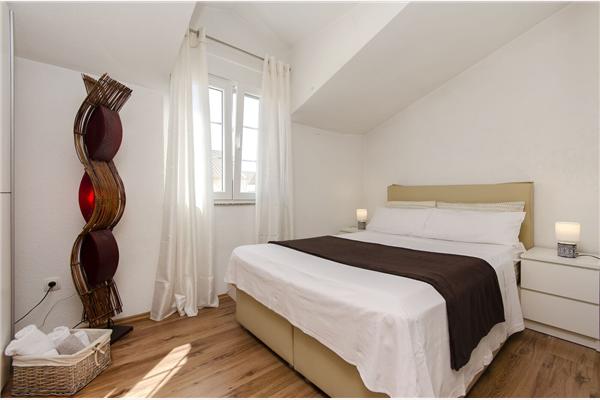 Apartment A4, for 5 persons