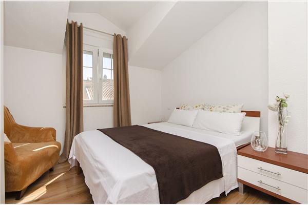 Apartment A4, for 5 persons