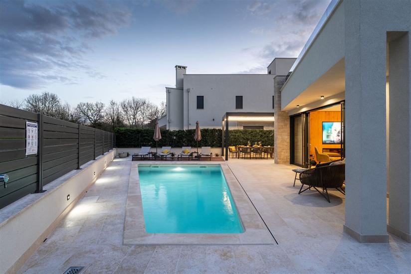 Villa Pelin Exclusive s bazenom i jacuzzijem