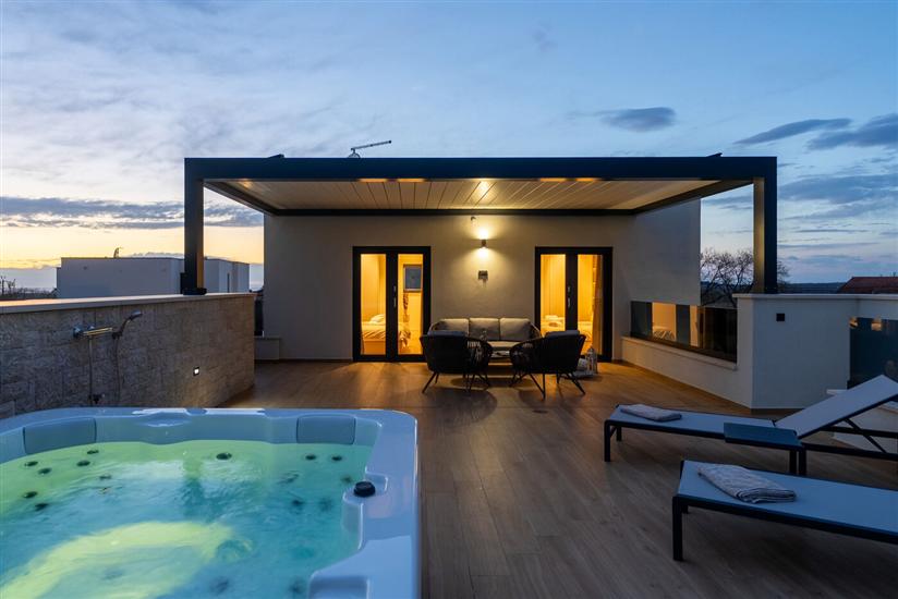 Villa Pelin Exclusive s bazenom i jacuzzijem