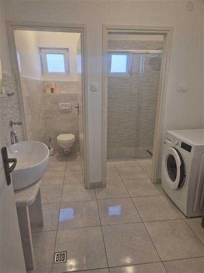 Apartment A1, for 5 persons