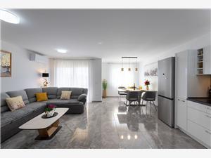 Apartment Sole Kastel Stari, Size 51.00 m2, Airline distance to the sea 150 m, Airline distance to town centre 100 m