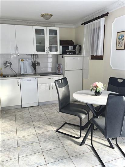 Apartment A2, for 3 persons