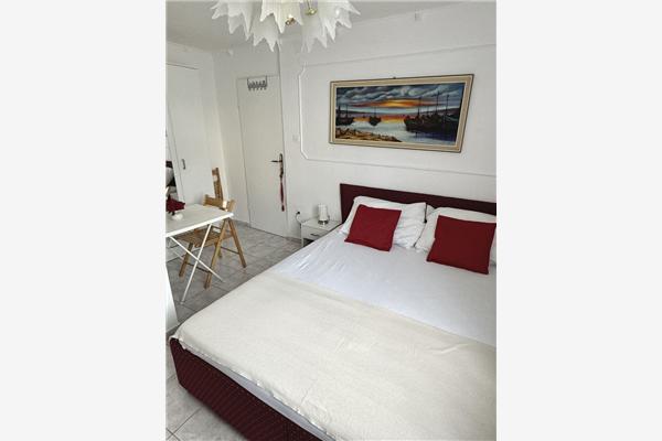 Room S3, for 2 persons