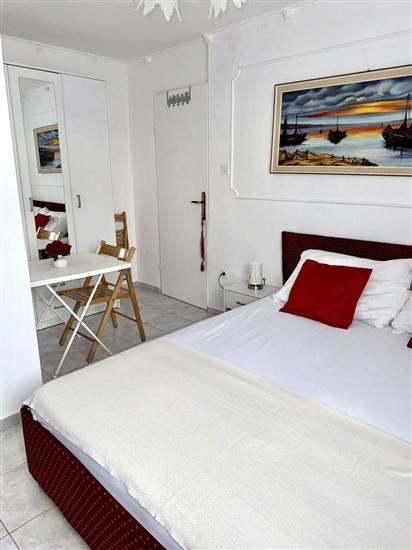 Room S3, for 2 persons