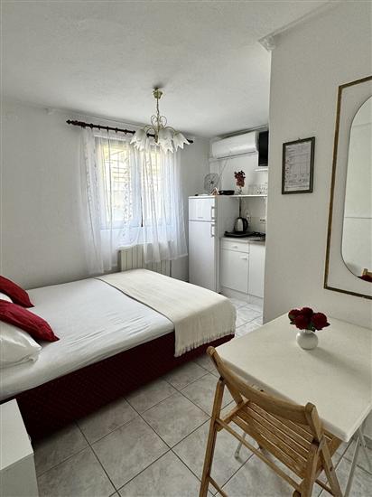 Room S3, for 2 persons