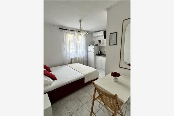 Room S3, for 2 persons