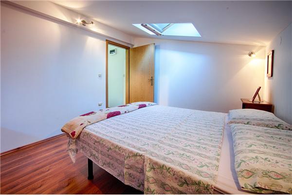 Apartment A2, for 3 persons