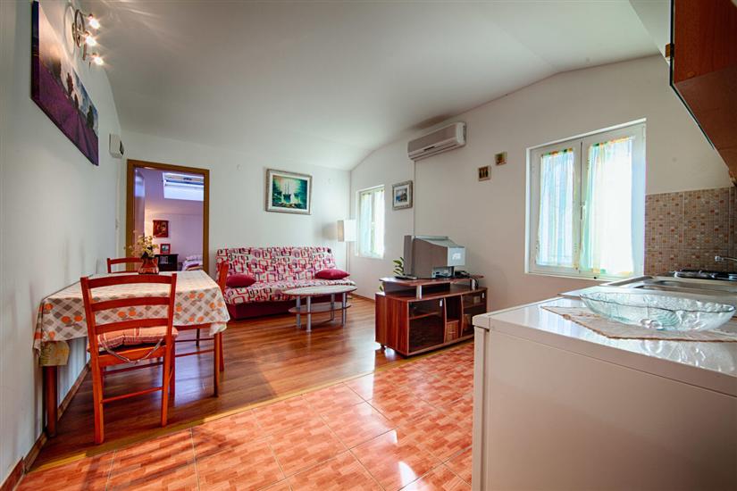 Apartment A2, for 3 persons