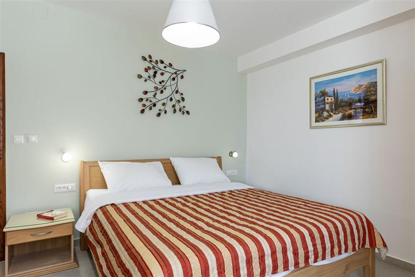 Apartment A1, for 6 persons