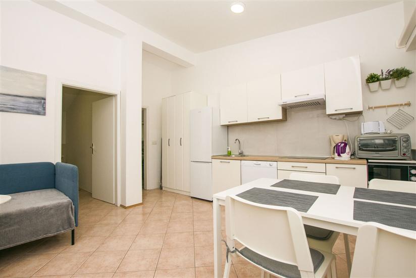 Apartment A4, for 4 persons