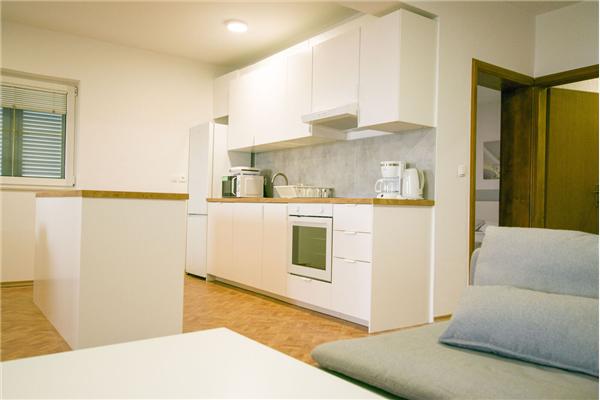 Apartment A5, for 8 persons