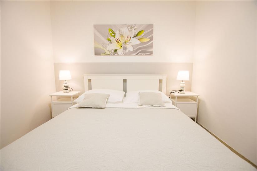 Apartment A5, for 8 persons