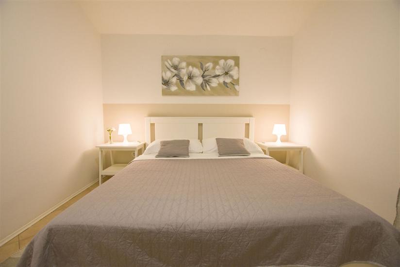 Apartment A5, for 8 persons