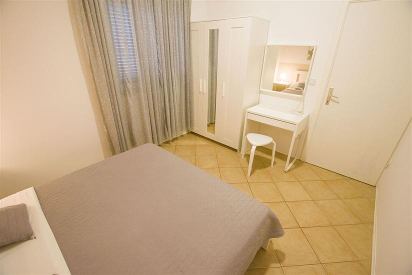 Apartment A5, for 8 persons