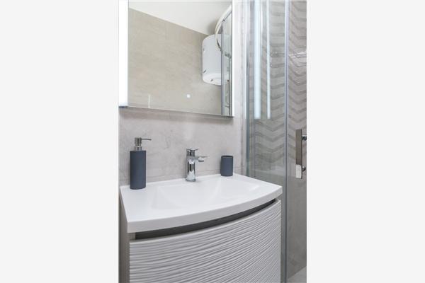 Apartment A2, for 5 persons