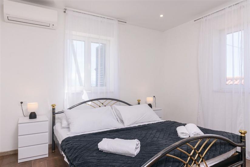 Apartment A2, for 5 persons