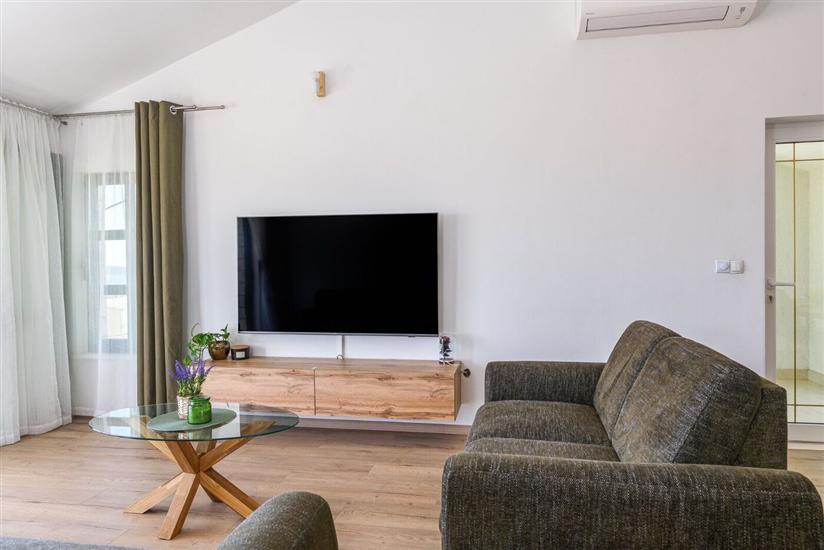 Apartment A1, for 6 persons