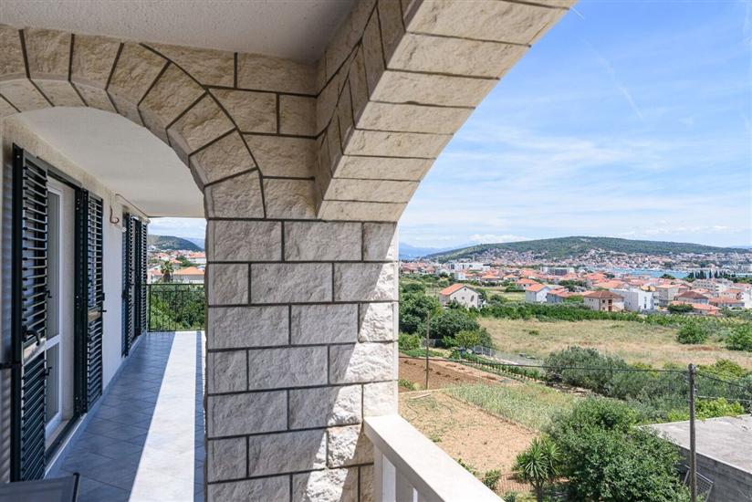 Apartment A1, for 6 persons