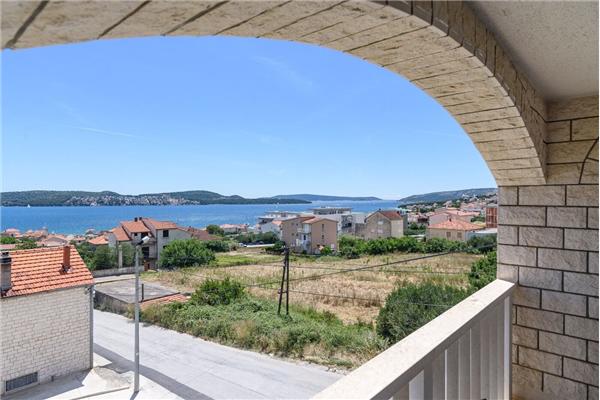 Apartment A1, for 6 persons