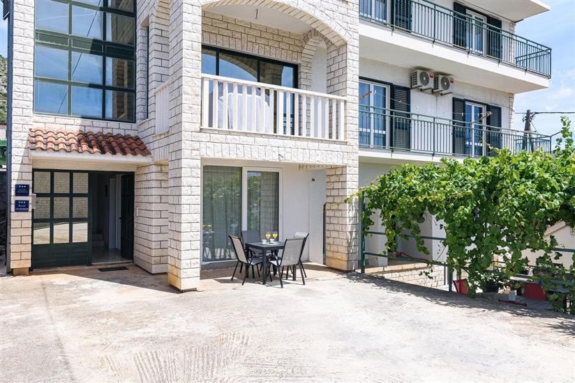 Apartments Eva