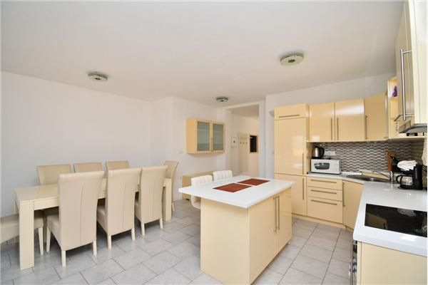 House K1, for 9 persons