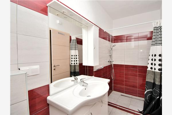 House K1, for 9 persons