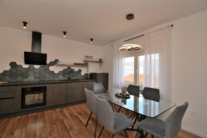 Apartment A1, for 6 persons