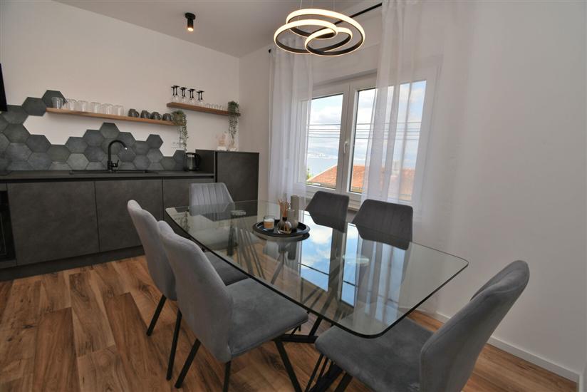 Apartment A1, for 6 persons