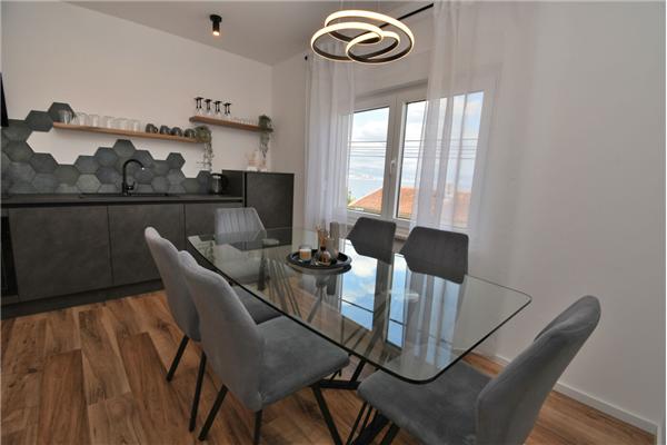 Apartment A1, for 6 persons