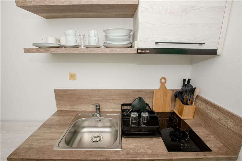 Room S3, for 3 persons