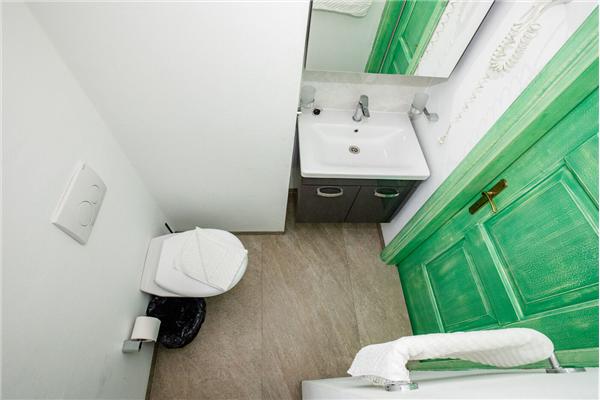 Room S4, for 4 persons