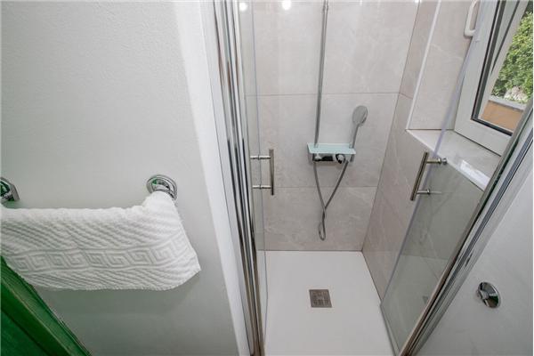 Room S4, for 4 persons