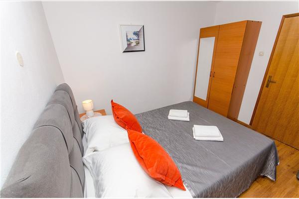 Apartment A2, for 3 persons