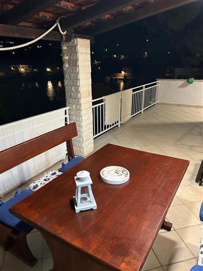 Apartment A1, for 5 persons