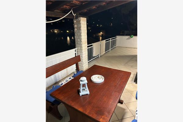 Apartment A1, for 5 persons