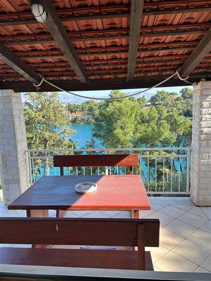 Apartment A1, for 5 persons