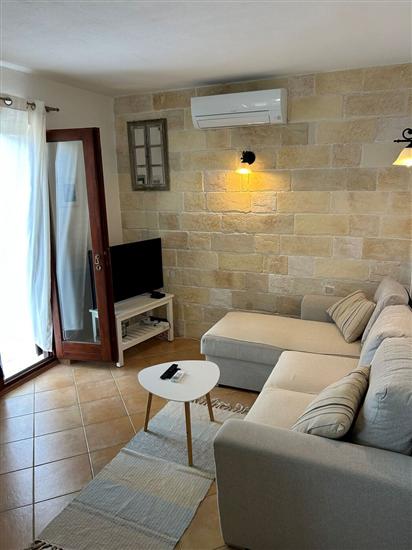 Apartment A1, for 5 persons