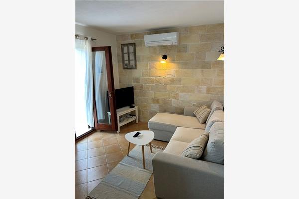 Apartment A1, for 5 persons