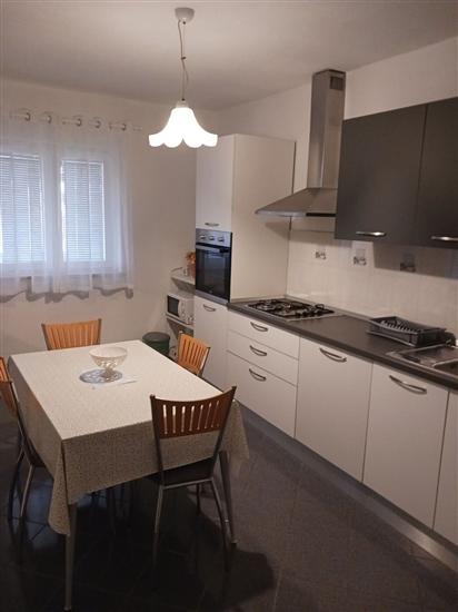 Apartment A1, for 5 persons