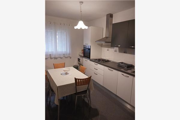 Apartment A1, for 5 persons