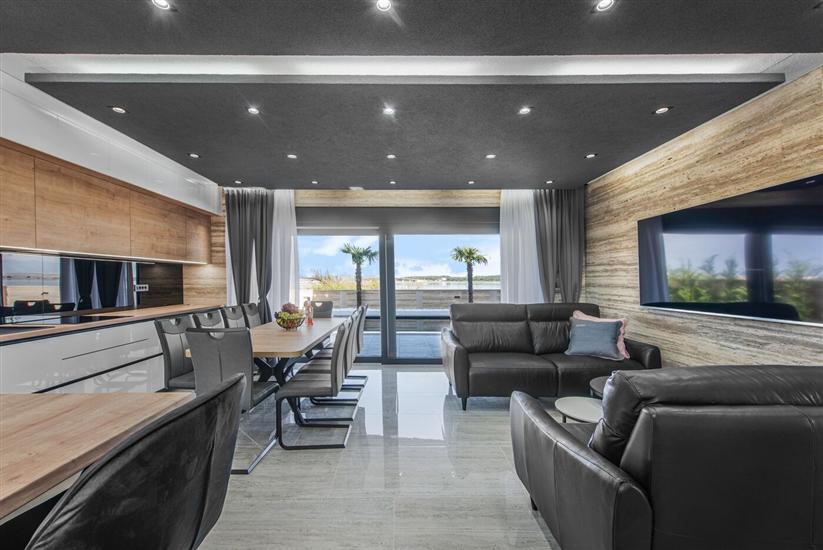 House K1, for 10 persons