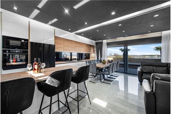 House K1, for 10 persons