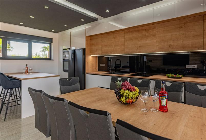 House K1, for 10 persons