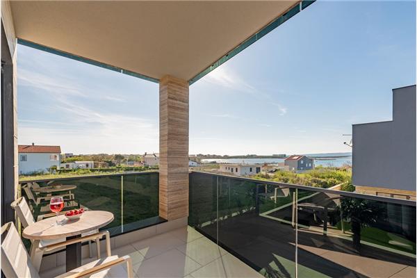 House K1, for 10 persons