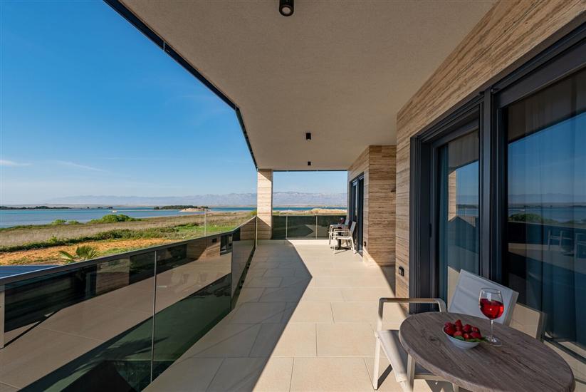 House K1, for 10 persons