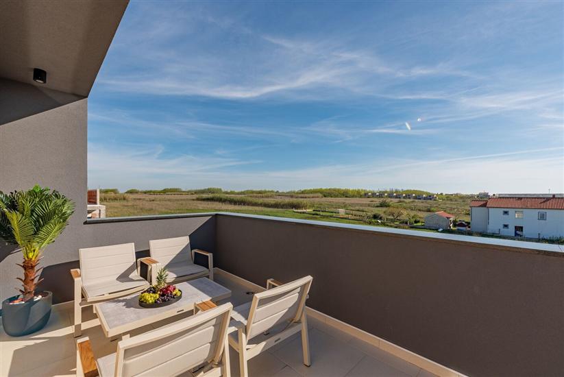 House K1, for 10 persons